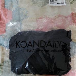 Casual long sleeve V-neck top